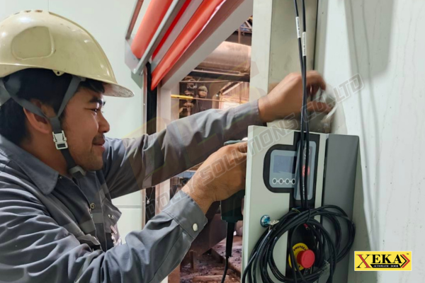 ผลงานการติดตั้ง ประตู PVC  HDP13