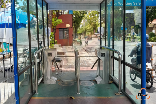 ทางเข้า บริษัท เบอร์ล่า คาร์บอน