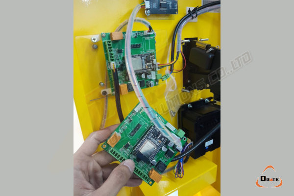 เครื่องแลกเหรียญ VDM-DEC007-M ซ่อมภายใน