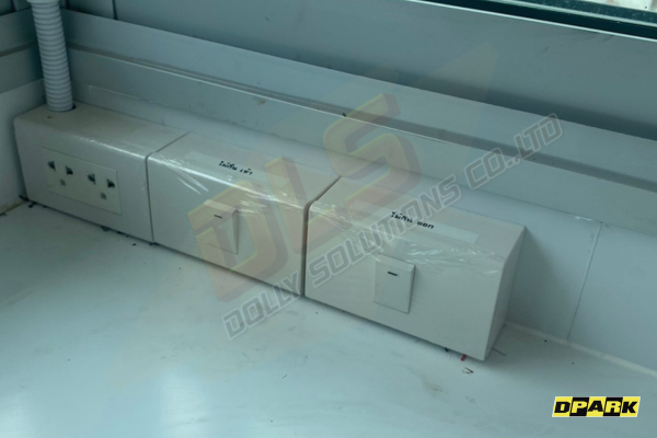 อุปกรณ์ควบคุม เปิด ปิด พร้อมปลั๊กไฟ