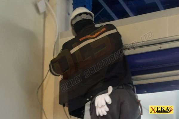 ประตูม้วนผ้าใบ PVC