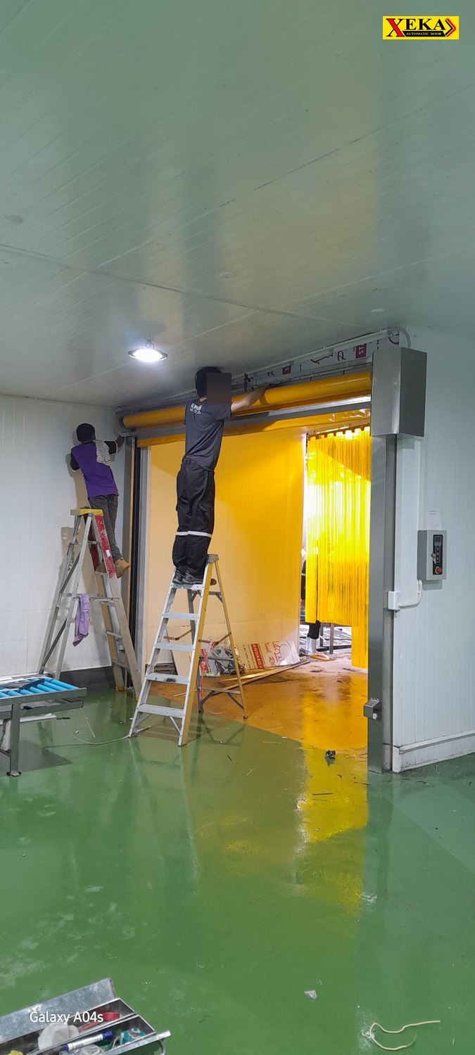 ประตู PVC High Speed Doorที่ บริษัท ราญา กรีน โคโคนัท จำกัด จ.ราชบุรี