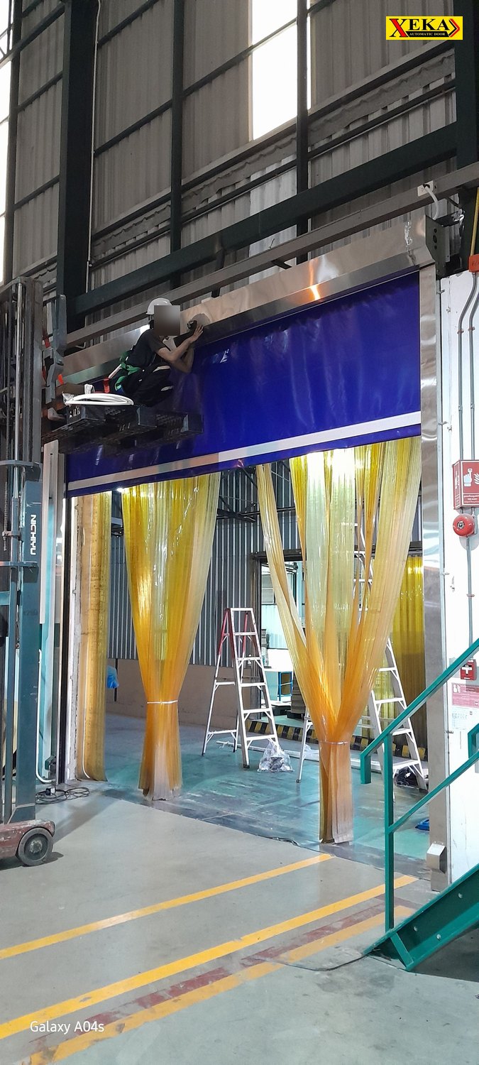 ประตู PVC High Speed Doorที่ บริษัท เอเอ็นบี บรรจุภัณฑ์ จำกัด จ.สมุทรสาคร