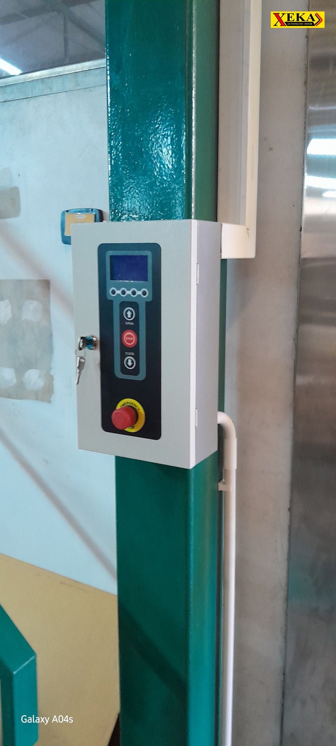 ประตู PVC High Speed Door ที่ บริษัท เอเอ็นบี บรรจุภัณฑ์ จำกัด จ.สมุทรสาคร
