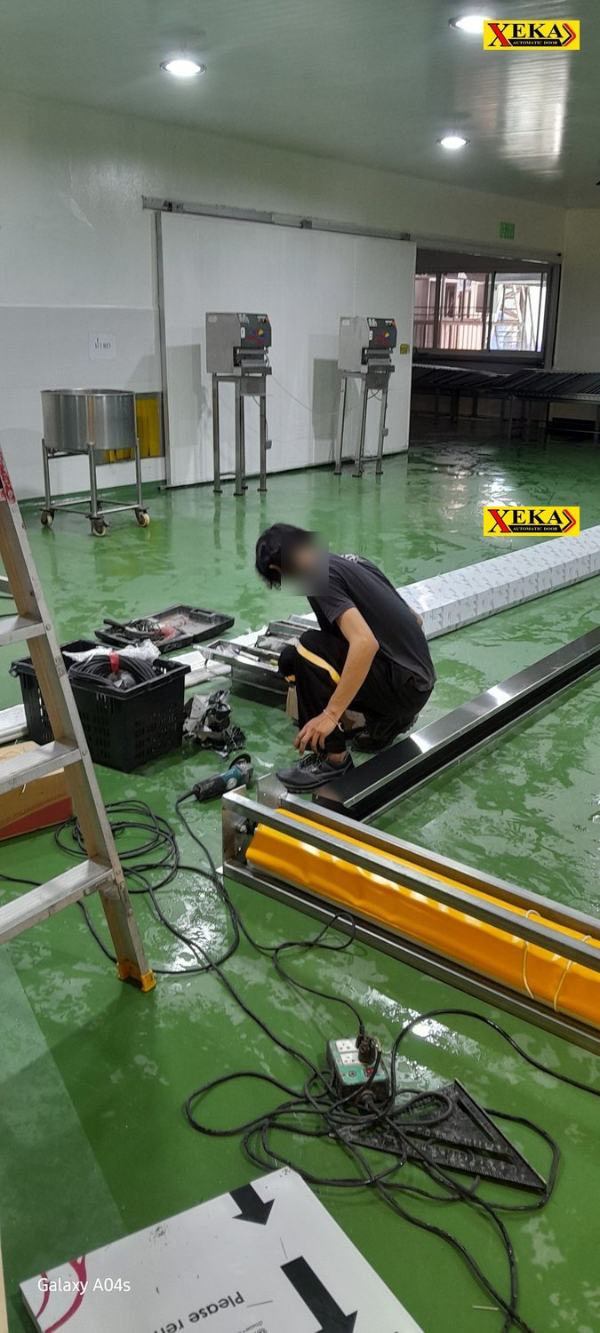 ประตู PVC High Speed Doorที่ บริษัท ราญา กรีน โคโคนัท จำกัด จ.ราชบุรี