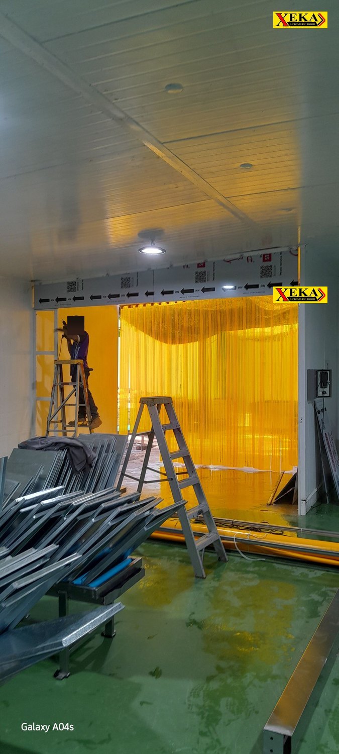 ประตู PVC High Speed Door ที่ บริษัท ราญา กรีน โคโคนัท จำกัด จ.ราชบุรี